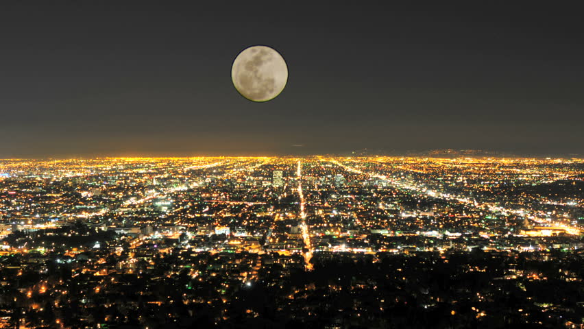 Time Lapse of Moon Rising over Los Angeles
