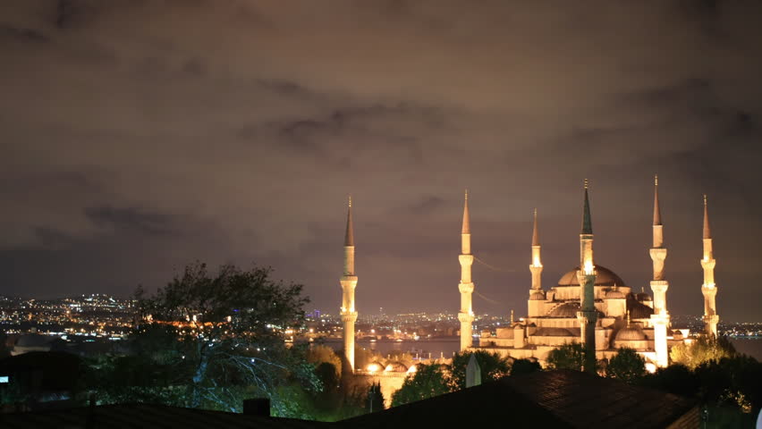 Time lapse Blue Mosque at night in Istanbul