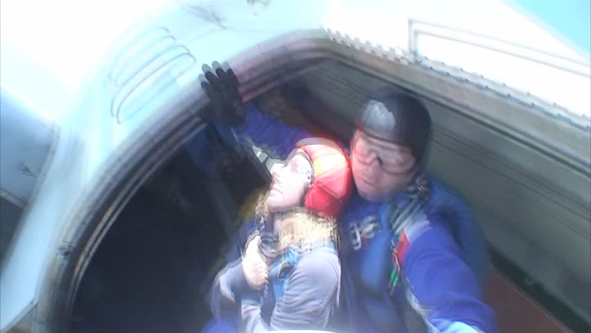 Skydiving video. Tandem.