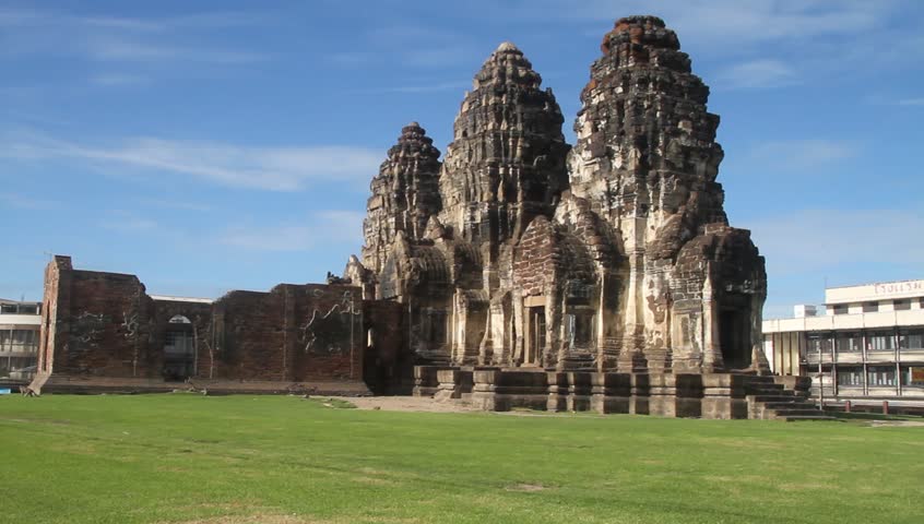Phra Prang Sam Yot