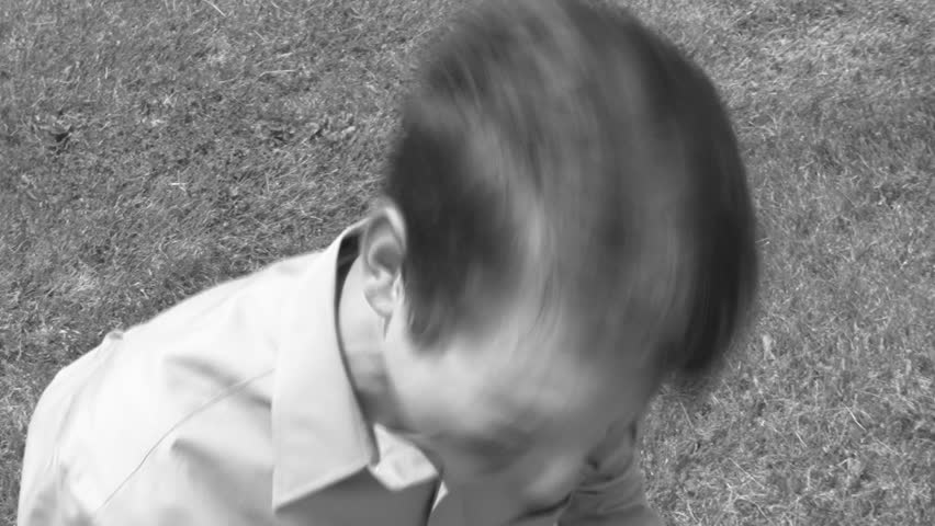 Boy visits grave and gets upset part2