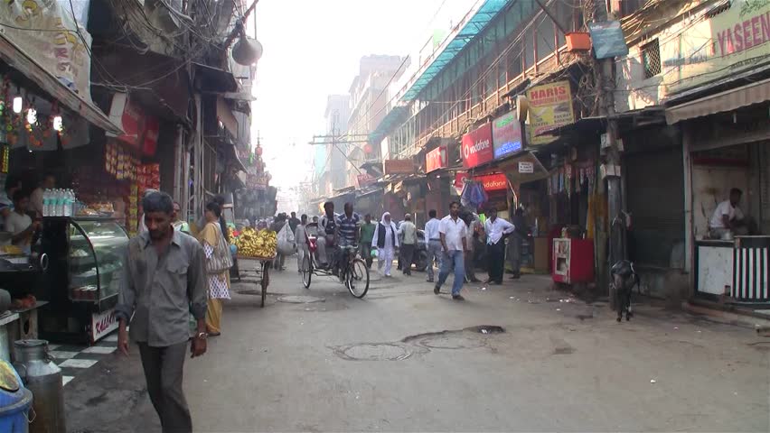 DELHI - NOV 13: Street scene on November 13, 2011 in Delhi, India. Delhi is the largest metropolis by area in India. It is the eighth largest metropolis in the world with 16.7 million inhabitants.