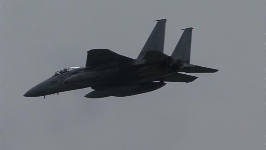 SHIZUOKA, JAPAN - MAY 20:  F-15J Eagle afterburner high rate climb as part of the Japan Air Self Defense Force base on May 20, 2012 in Shizuoka, Japan.