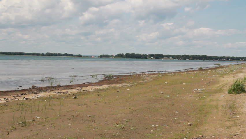 video of fleuve St-Laurent at Sorel-Tracy, Quebec, Canada