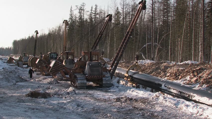  construction of oil pipeline 