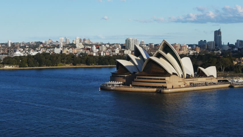 SYDNEY, AUSTRALIA - AUGUST 19: Sydney Opera House zoom in view on August 19, 2012 in Sydney, Australia, viewed from the Harbour Bridge
