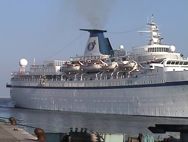 Large cruise ships leaving  port