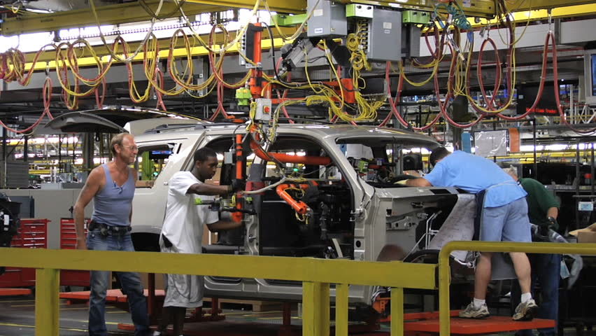 ARLINGTON, TEXAS - Auto workers assemble Sports Utility Vehicles at the General Motors Assembly plant in Arlington, Texas, August 2007.