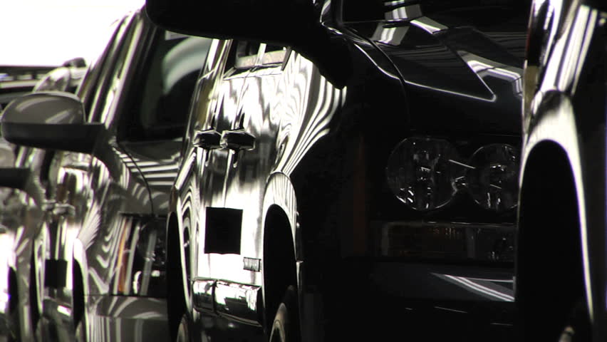 ARLINGTON, TEXAS - Sports Utility Vehicles awaiting final inspection at the General Motors Assembly plant in Arlington, Texas, August 2007.