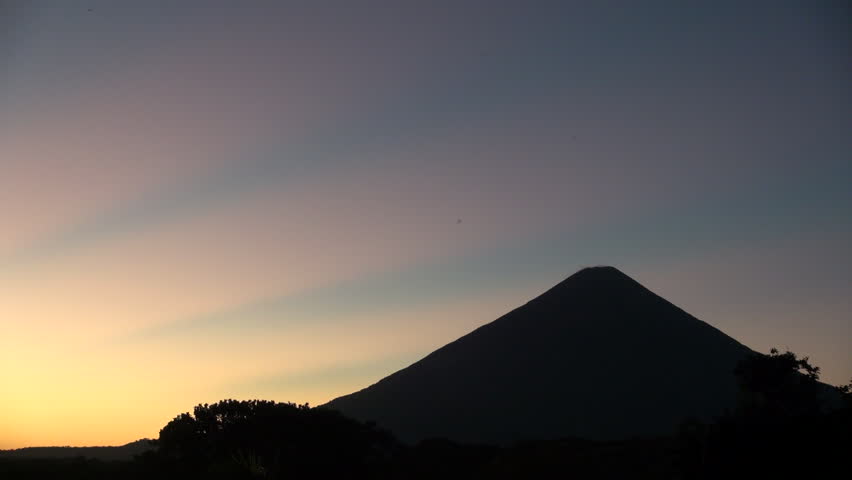 Spreading of Sunset Rays to Maderas Volcano