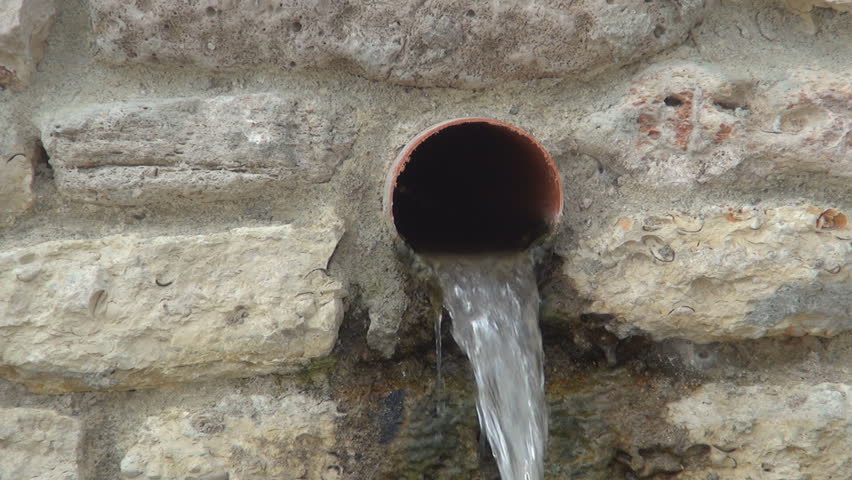 Drainage in canal