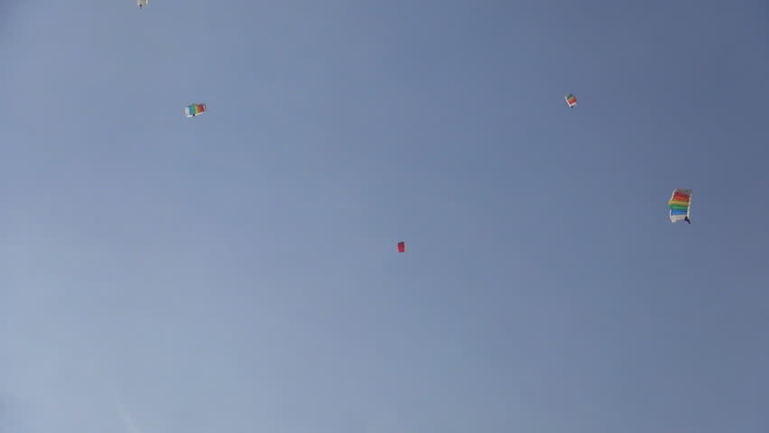 Paratroopers, Paragliders