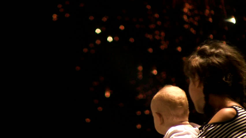 firework & baby HD version SEPTEMBER 25: May family 25/09/2008