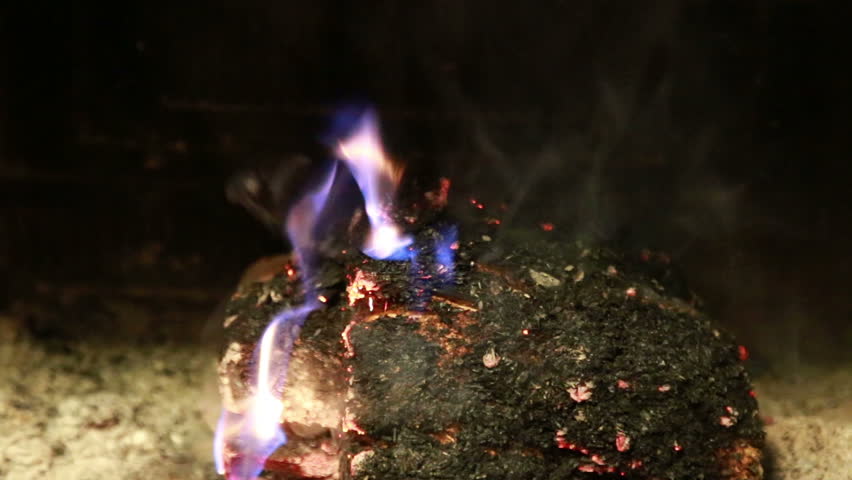 burning fire fireplace night Full HD progressive video  SLR Canon 6d