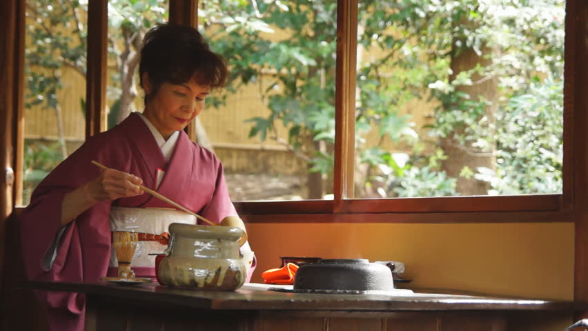 TOKYO - MARCH 20: Tea Ceremony in March 20, 2013 in Tokyo, Japan. 