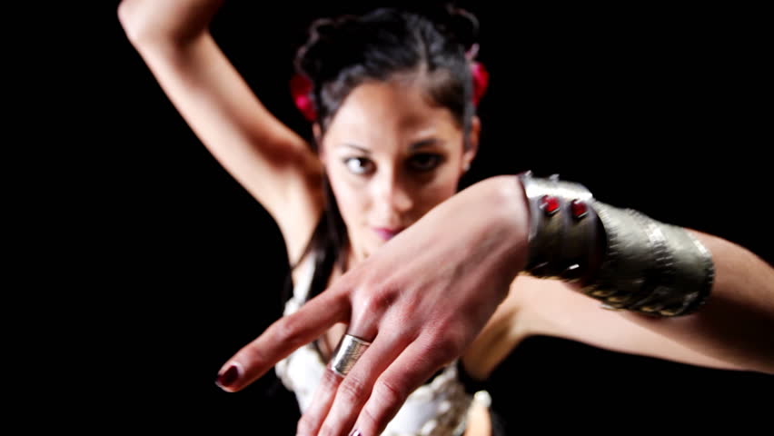 beautiful belly dancer shot with canon 5d mk2