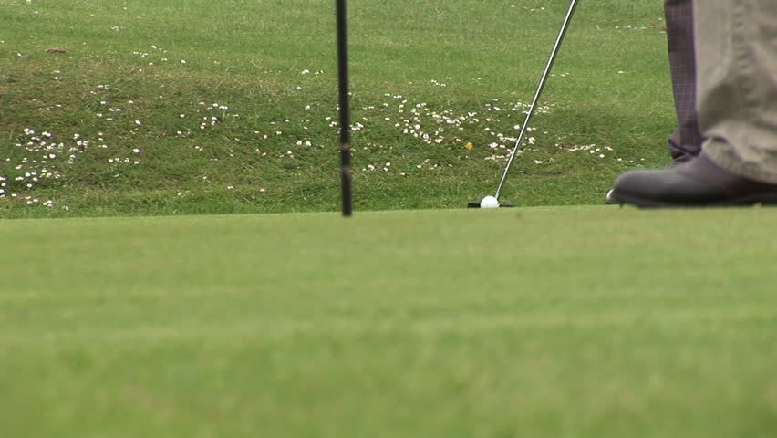 Putt on Green