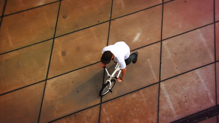 BMX: Spinning Top Shot