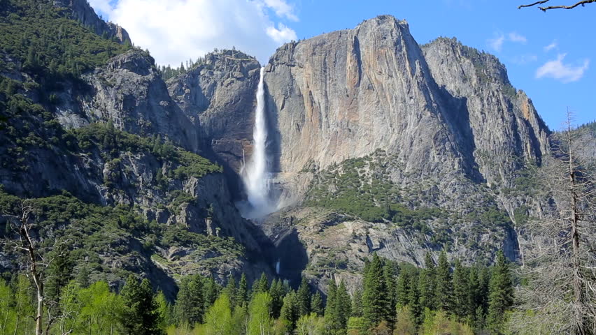 Vernal Fall waterfall