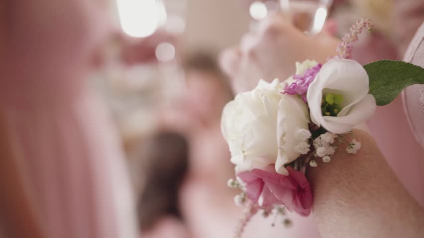 Header of corsage