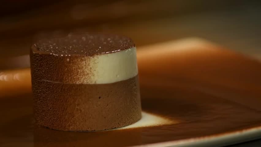 Header of velour