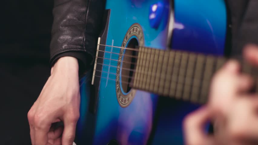 Header of plectrum