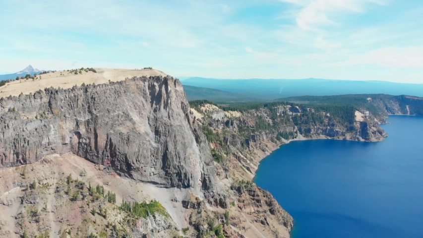 Scenic Landscape Of Crater Lake National Park, Oregon Image - Free ...