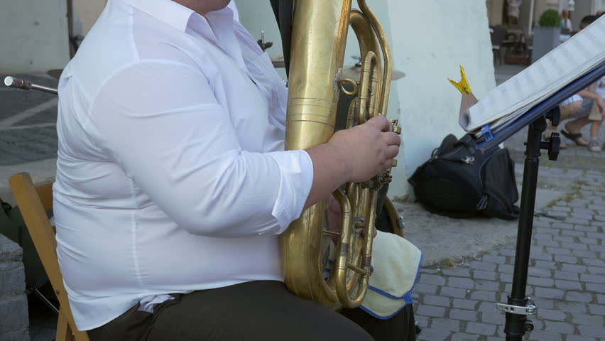Header of euphonium