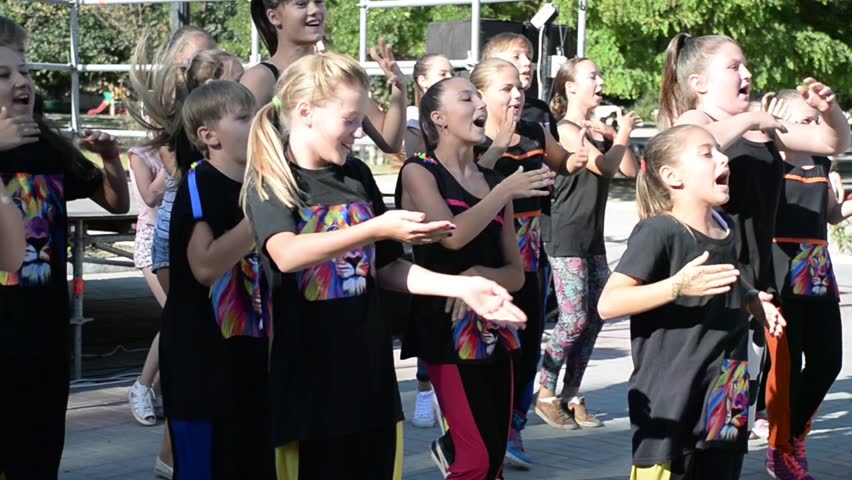 Kherson Ukraine Aug 29 2015 Teen Girl Dance Troupe Active Dancing At A Fest On Public Place
