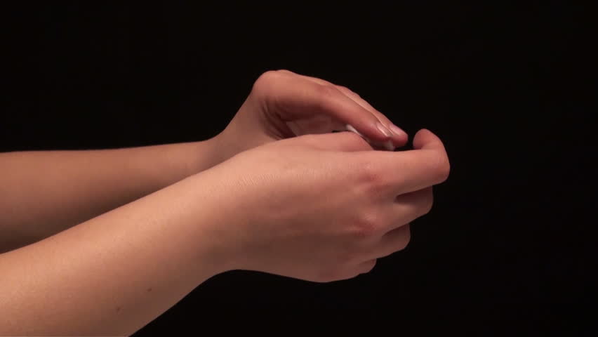 Fingernail Cleaning Video: Bạn đang muốn tìm kiếm một video hướng dẫn làm sạch móng tay nhưng không thấy ai chia sẻ? Giờ đây, bạn không còn phải lo lắng nữa với video Fingernail Cleaning Video! Với những mẹo cực hay và dễ thực hiện, video này sẽ giúp bạn có được đôi tay sạch sẽ và đẹp mỗi ngày.