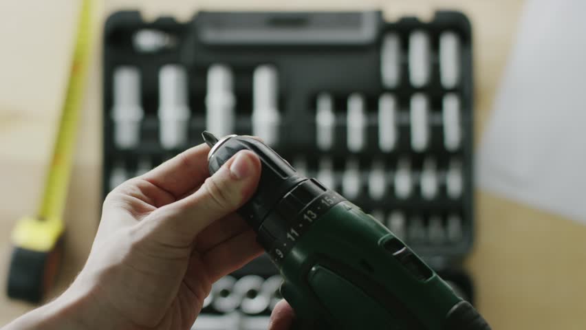 Header of screwdriver