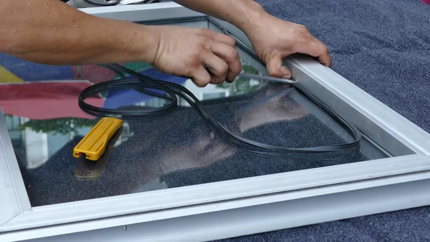 Header of glazier