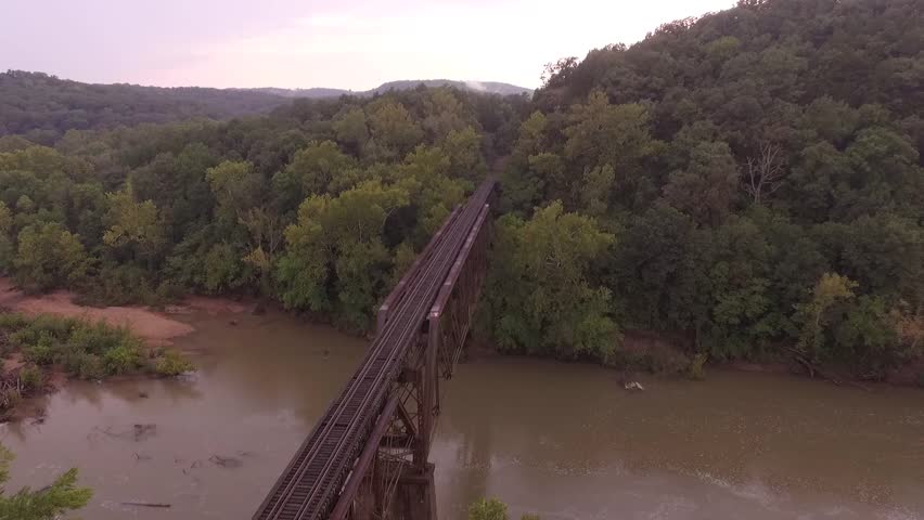 Header of trestle