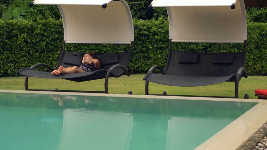Header of recliner