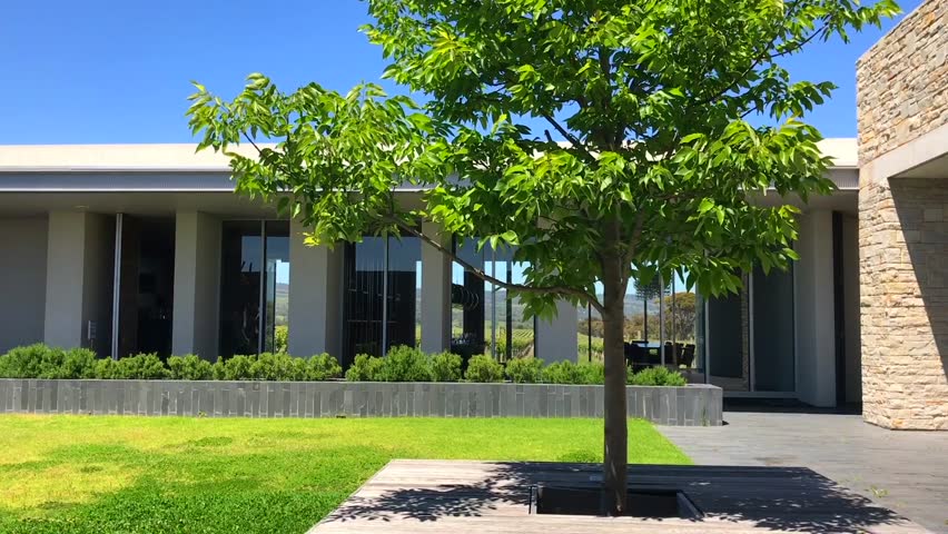 Header of courtyard