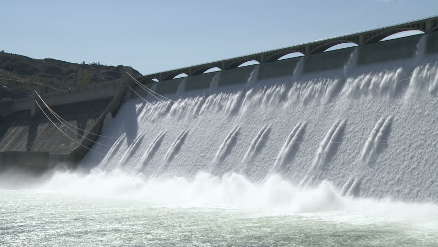 The Famous Grand Coulee Hydroelectric Dam With Spillway In Full Flow ...