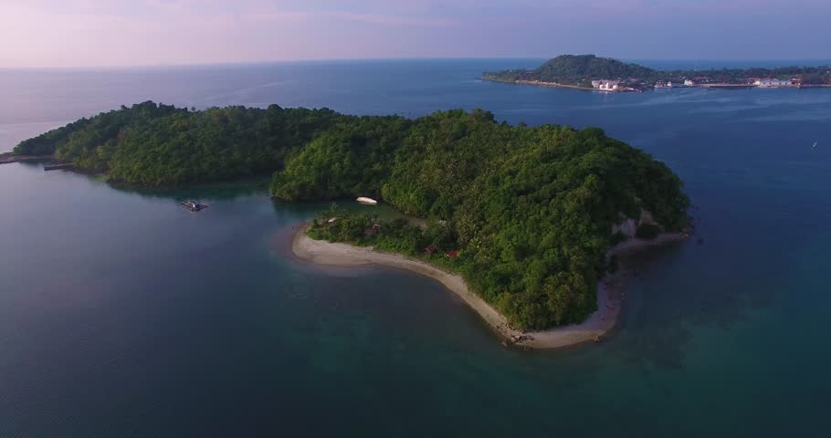 Pulau Klah, remote and extremely beautiful island off the shore by Pulau Weh, North Sumatra, Aceh, Indonesia