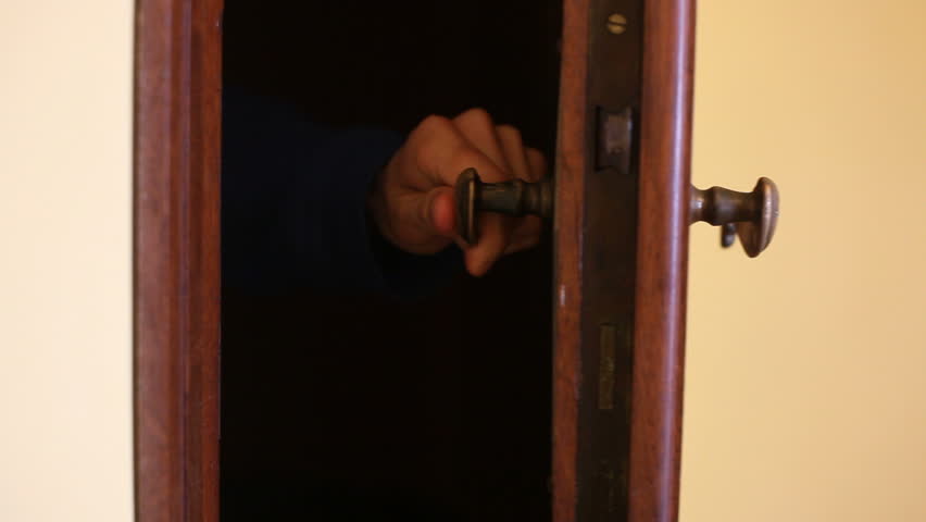 Header of furtive
