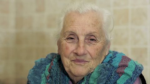 Download Alte fraunet For Free